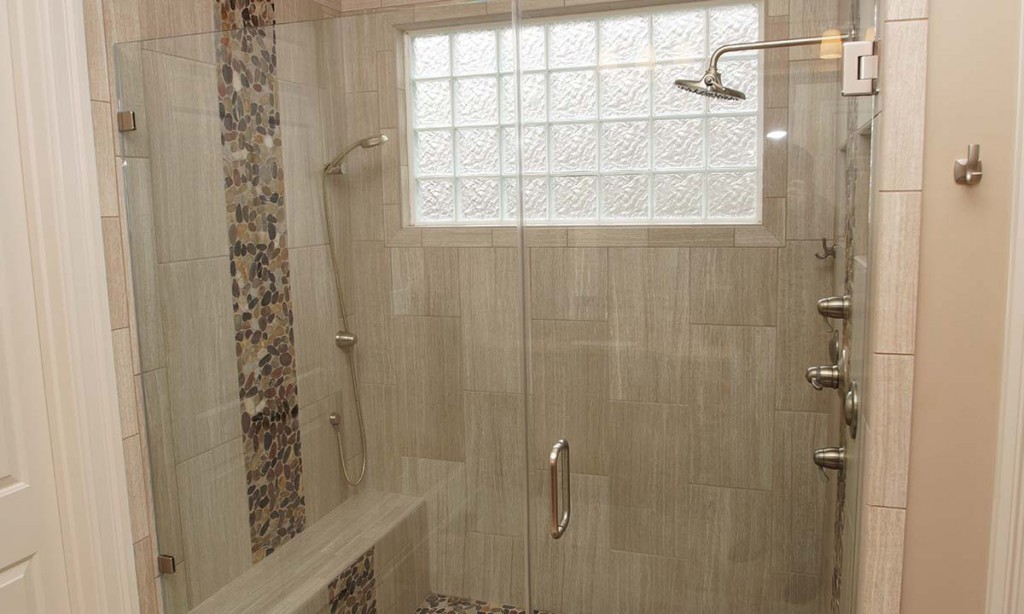 New double headed shower with diffused glass block window