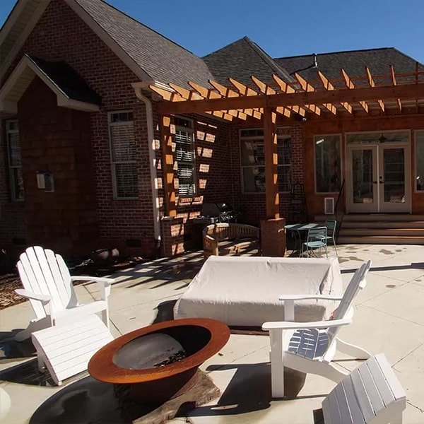 outdoor living with pergola
