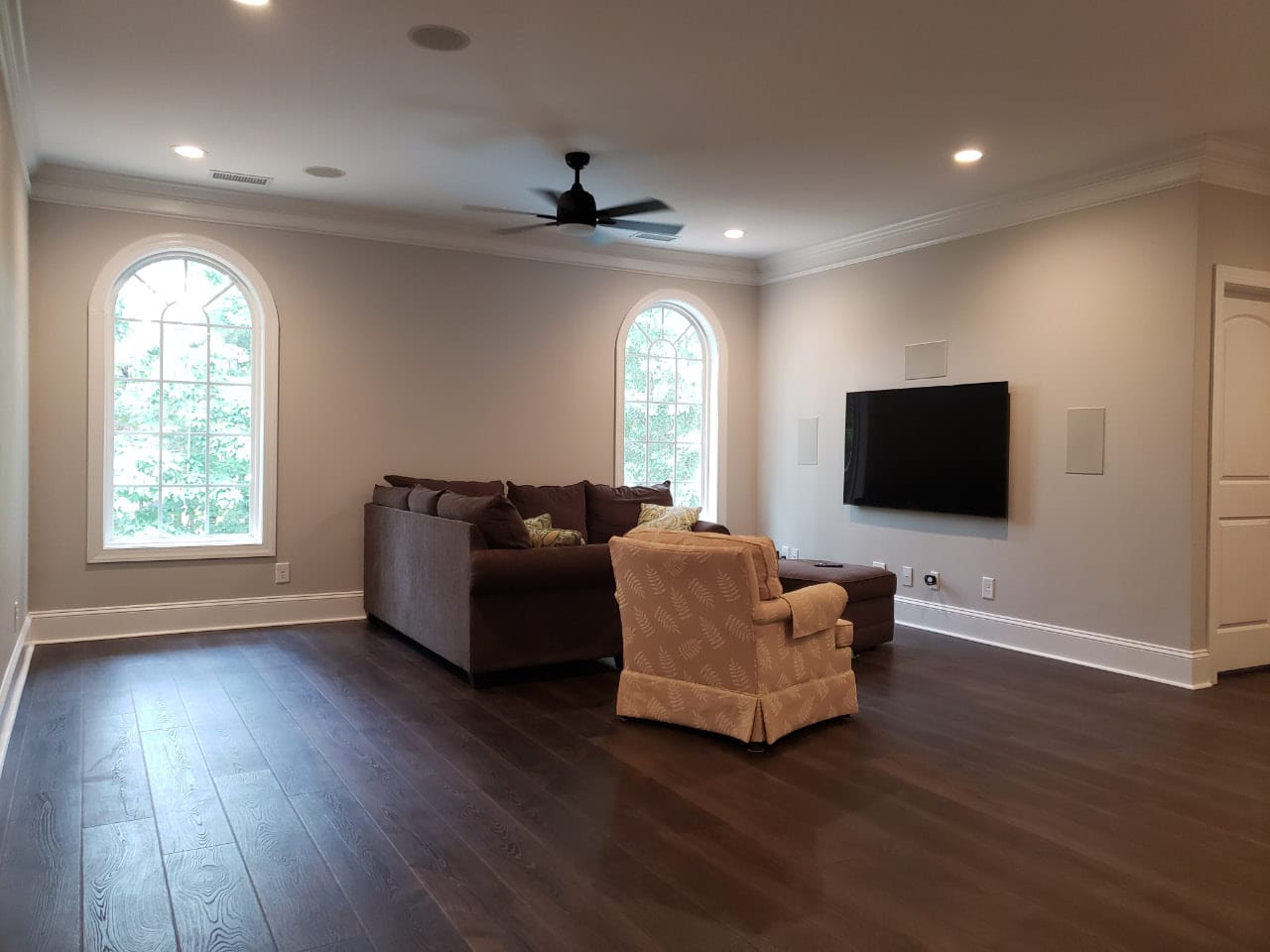 two-story-family-room-floorover-creates-space-for-children-palmer